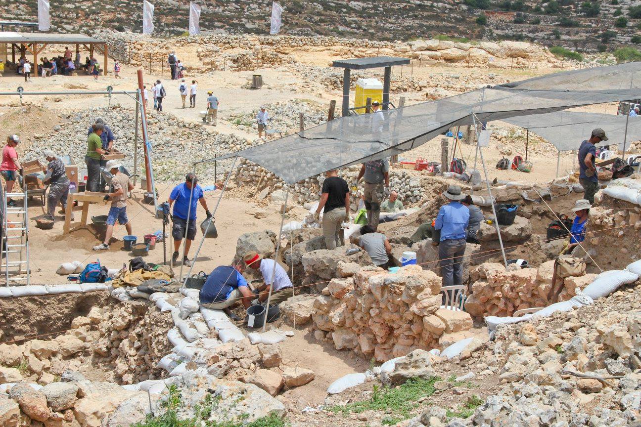 The ABR Shiloh dig team at work